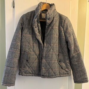 Chic Black and Gray Plaid Puffer Jacket
